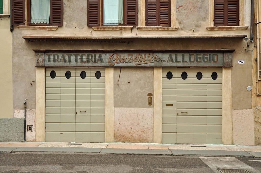 Apartmán Residenza Carducci Centro Storico Verona Pokoj fotografie